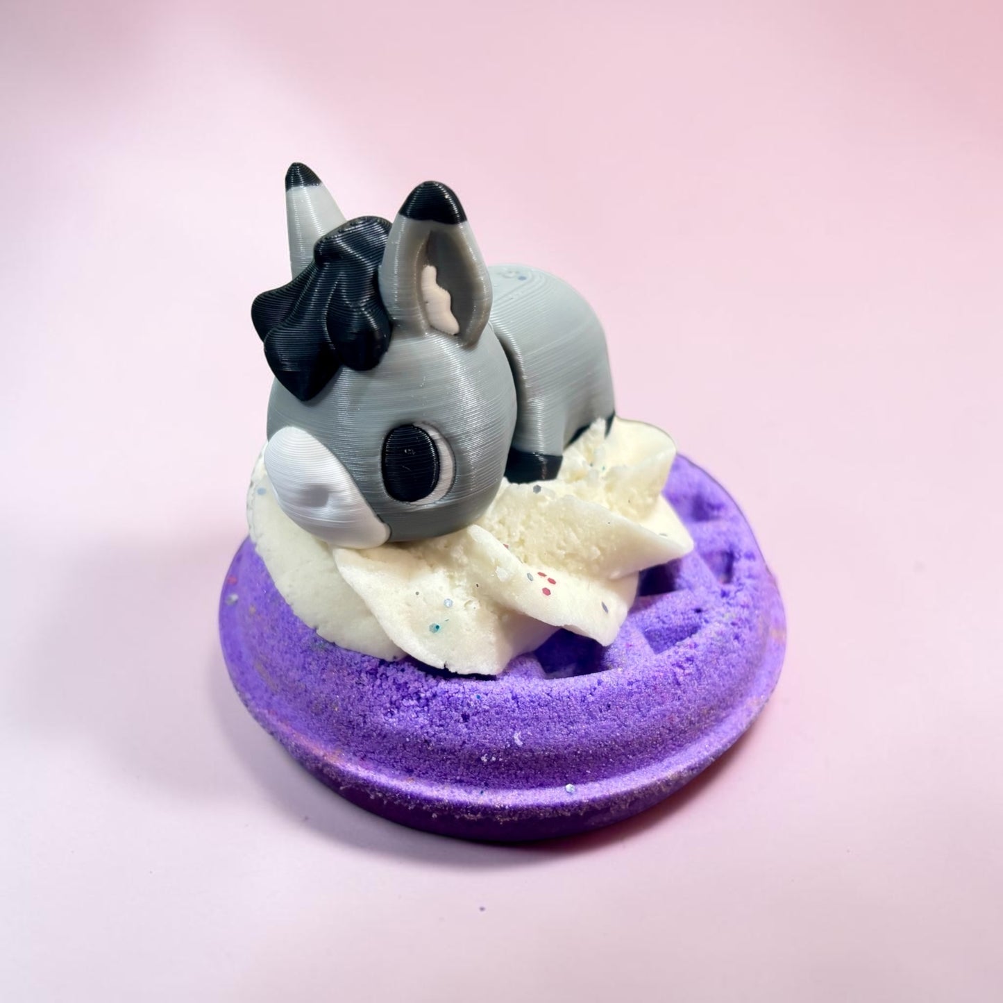 Waffle Bath Bomb with Bubble Frosting and 3D Toy: Farm Animals
