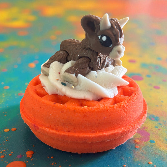 Bath Bomb with Bubble Frosting and 3D Toy